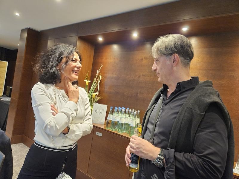 Alexander Neu im Gespräch einer WCR Veranstaltung